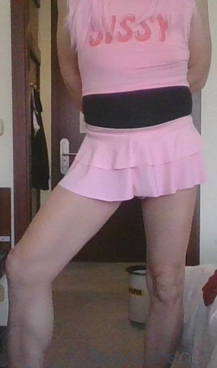 sissy zate